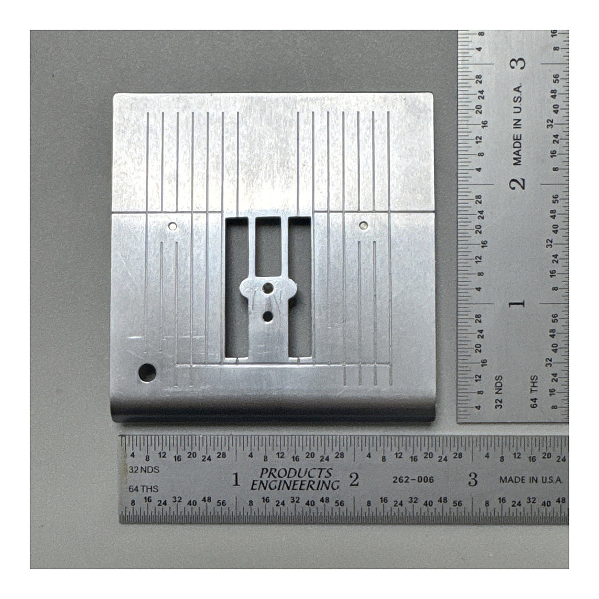 BERNINA 1630 Straight-Stitch Needle Plate (Old-Style) | #0030987000 - view 2