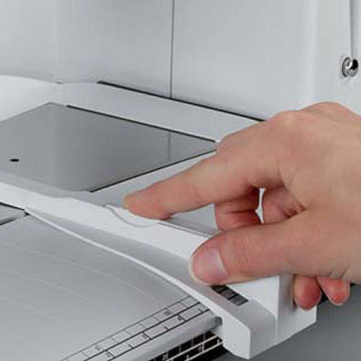 BERNINA Slide-On Extension Table with Seam Guide | 1008, 1130, 1230 & More | #0031757000