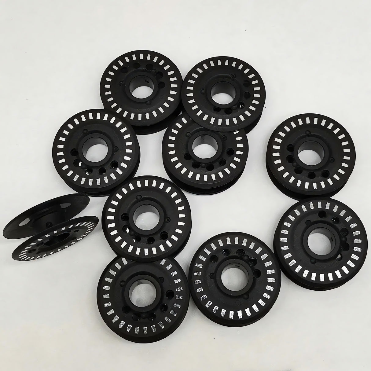 BERNINA 8-Series Jumbo Bobbins (820, 830 & 880) | #0322955000 - view 2