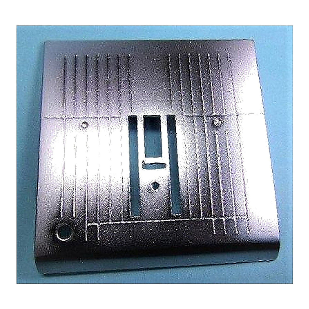 BERNINA Old Style Needle Plate | #0016337100 - view 4